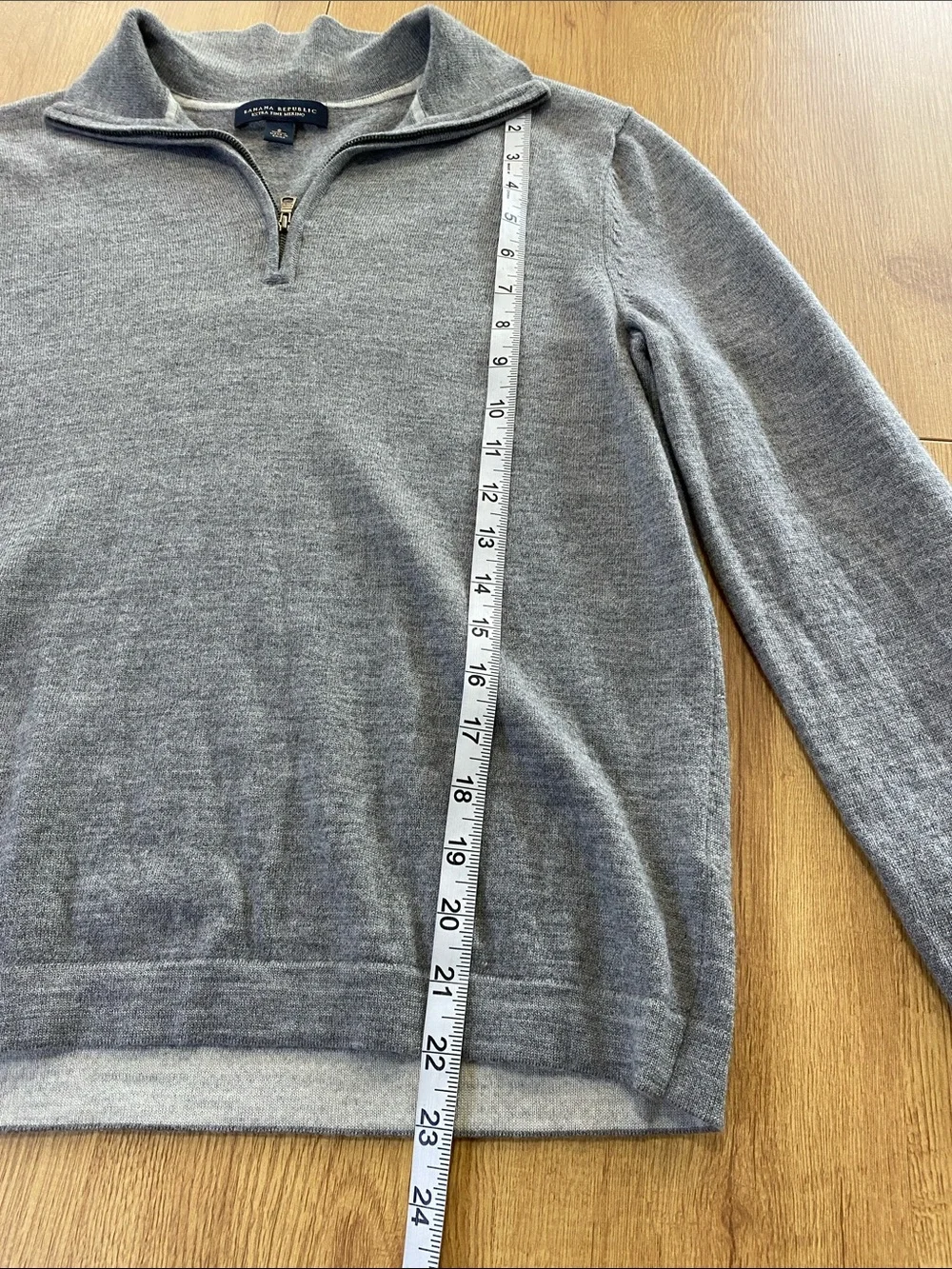 Banana Republic Men’s Zip-Front Sweater in Gray
